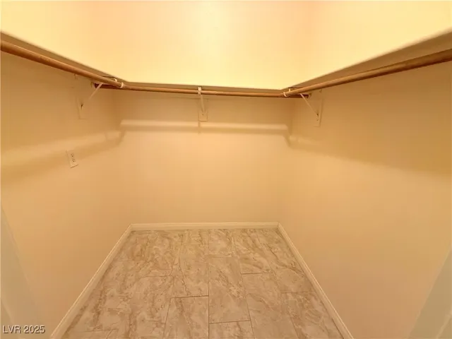 $1,400 | 3400 Cabana Drive, Unit 1054, Las Vegas, NV 89122