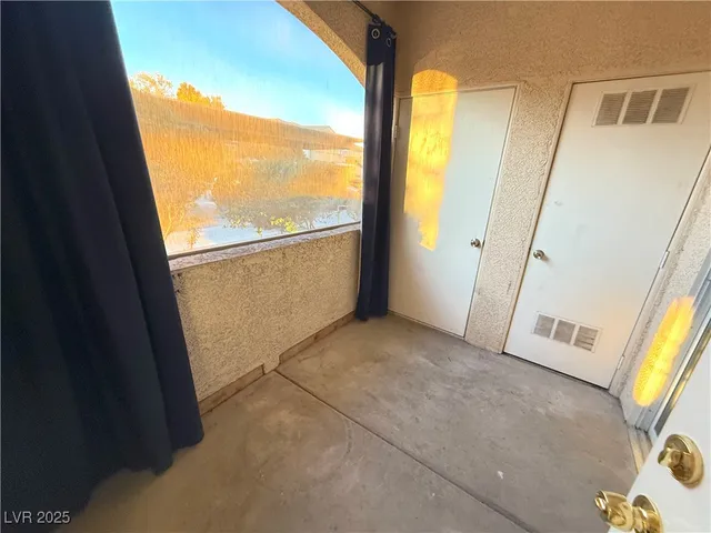 $1,400 | 3400 Cabana Drive, Unit 1054, Las Vegas, NV 89122