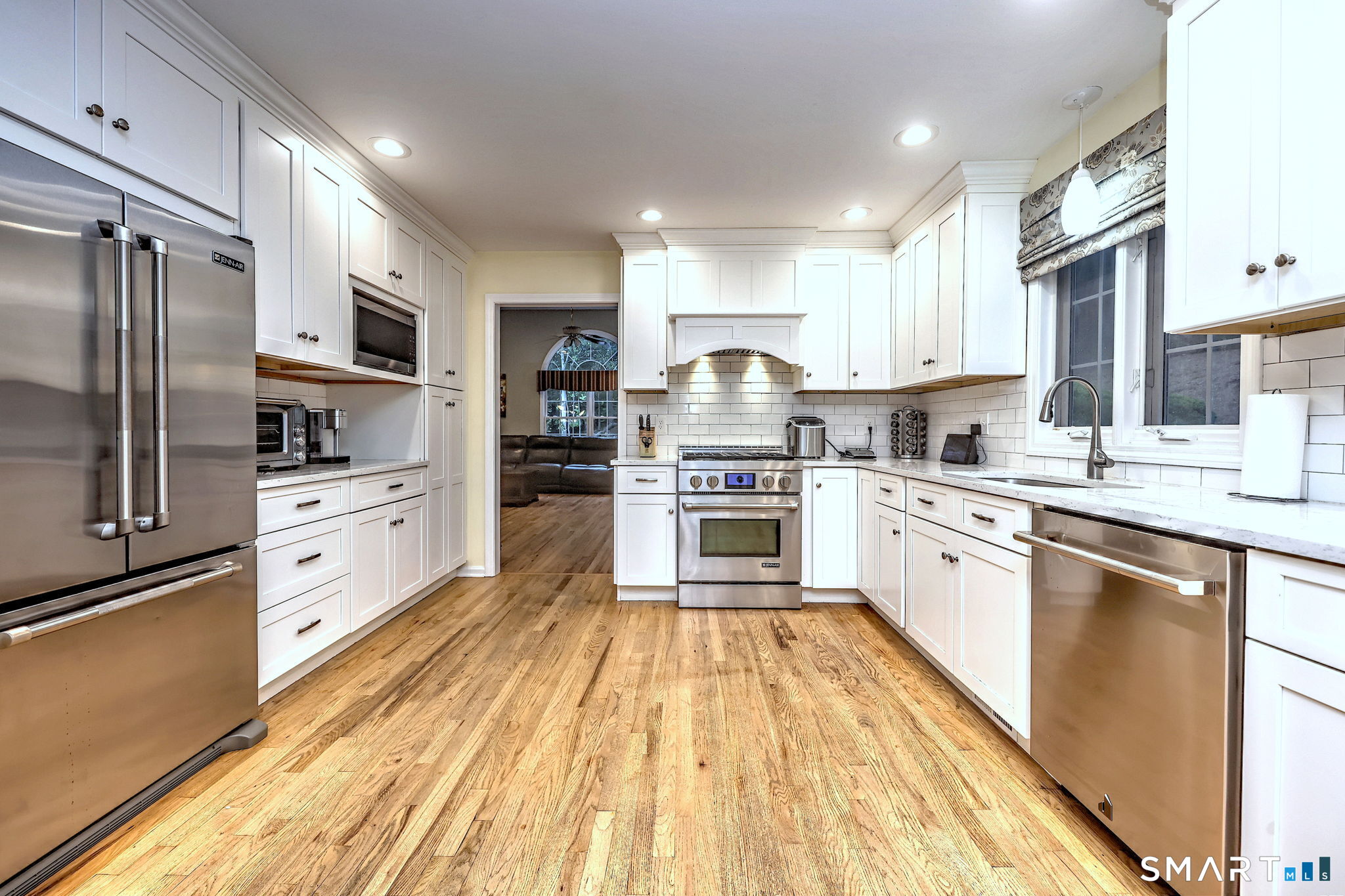 242 Turkey Roost Road Monroe, CT 06468 - Photo 13 of 40