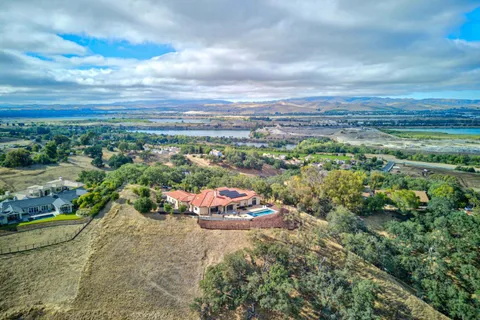 $6,799,000 | 5 Winding Oaks Drive, Pleasanton, CA 94566