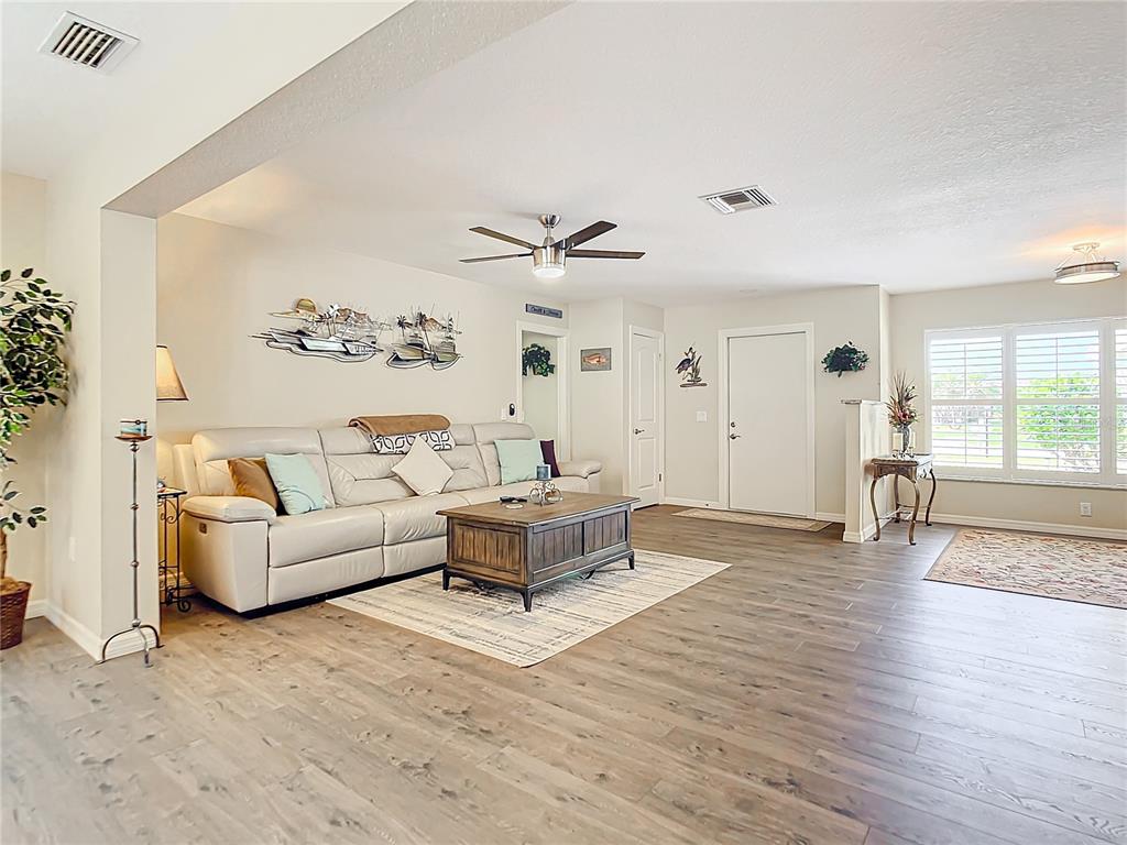 4 Windsor Drive Englewood, FL 34223 - Photo 12 of 61