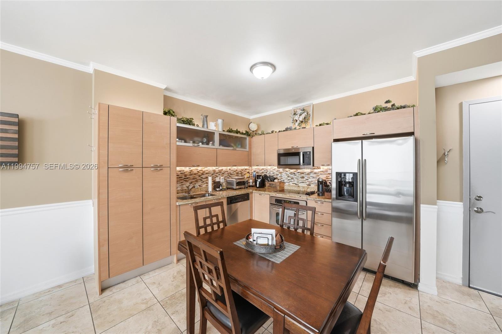 3180 Southwest 22nd Terrace, Unit 804 Miami, FL 33145 - Photo 20 of 35