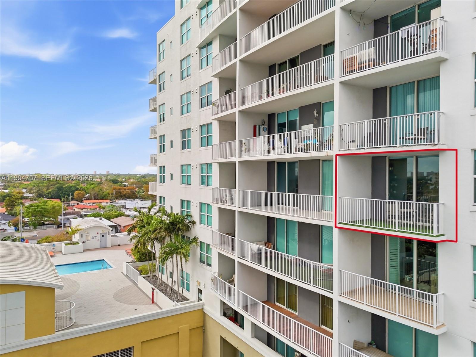 3180 Southwest 22nd Terrace, Unit 804 Miami, FL 33145 - Photo 4 of 35