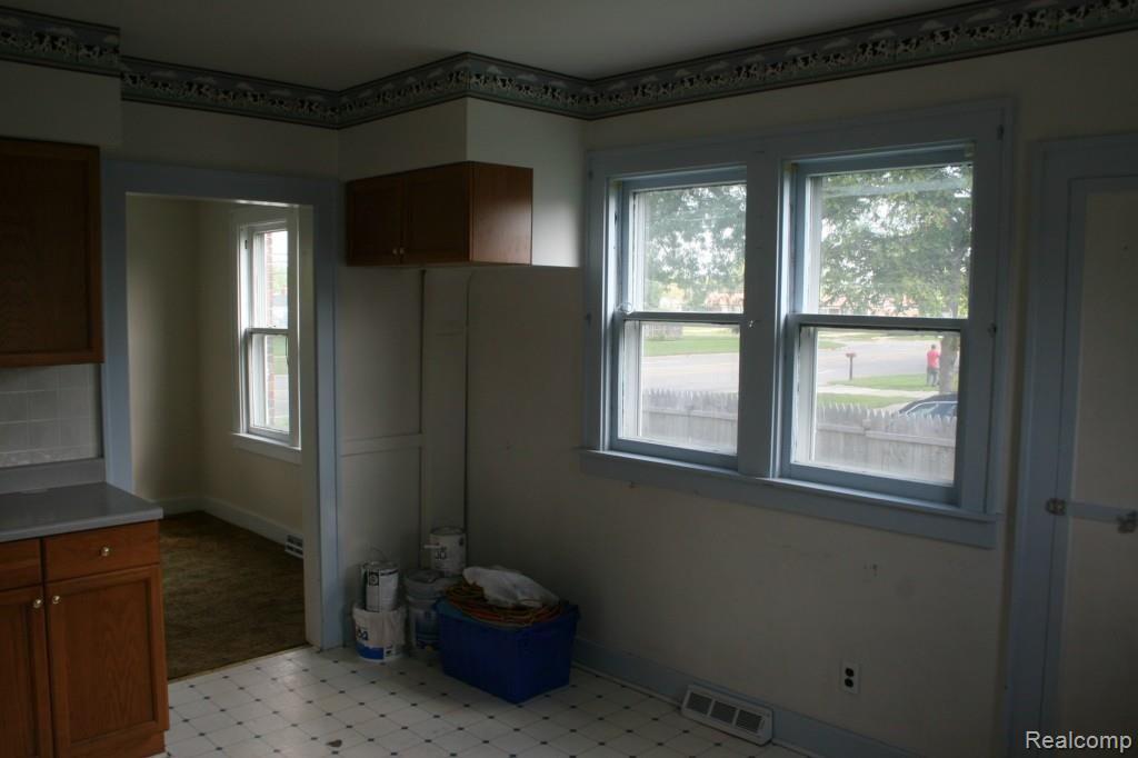 14120 East 14 Mile Road Warren, MI 48088 - Photo 31 of 34