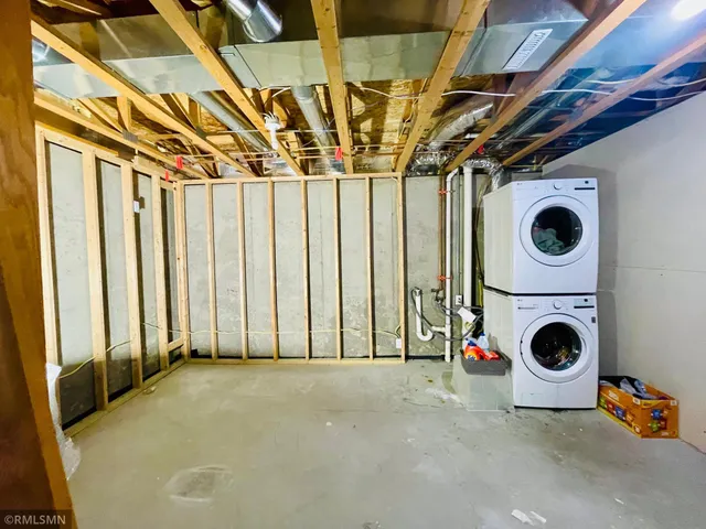 $279,900 | 1149 5th Street East, St. Paul, MN 55106