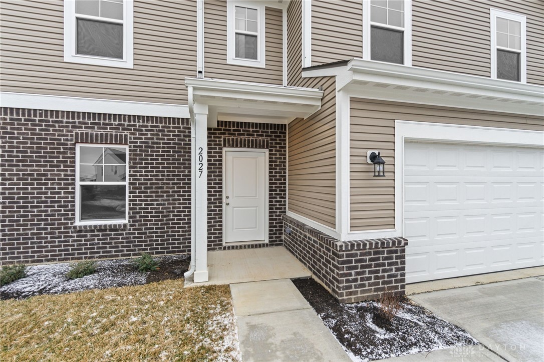 2027 Ivy Road Clayton, OH 45315 - Photo 3 of 50 Gallery Image 3