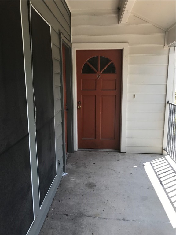 2529 Rio Grande Street, Unit 9 Austin, TX 78705 - Photo 3 of 18 a view of front door