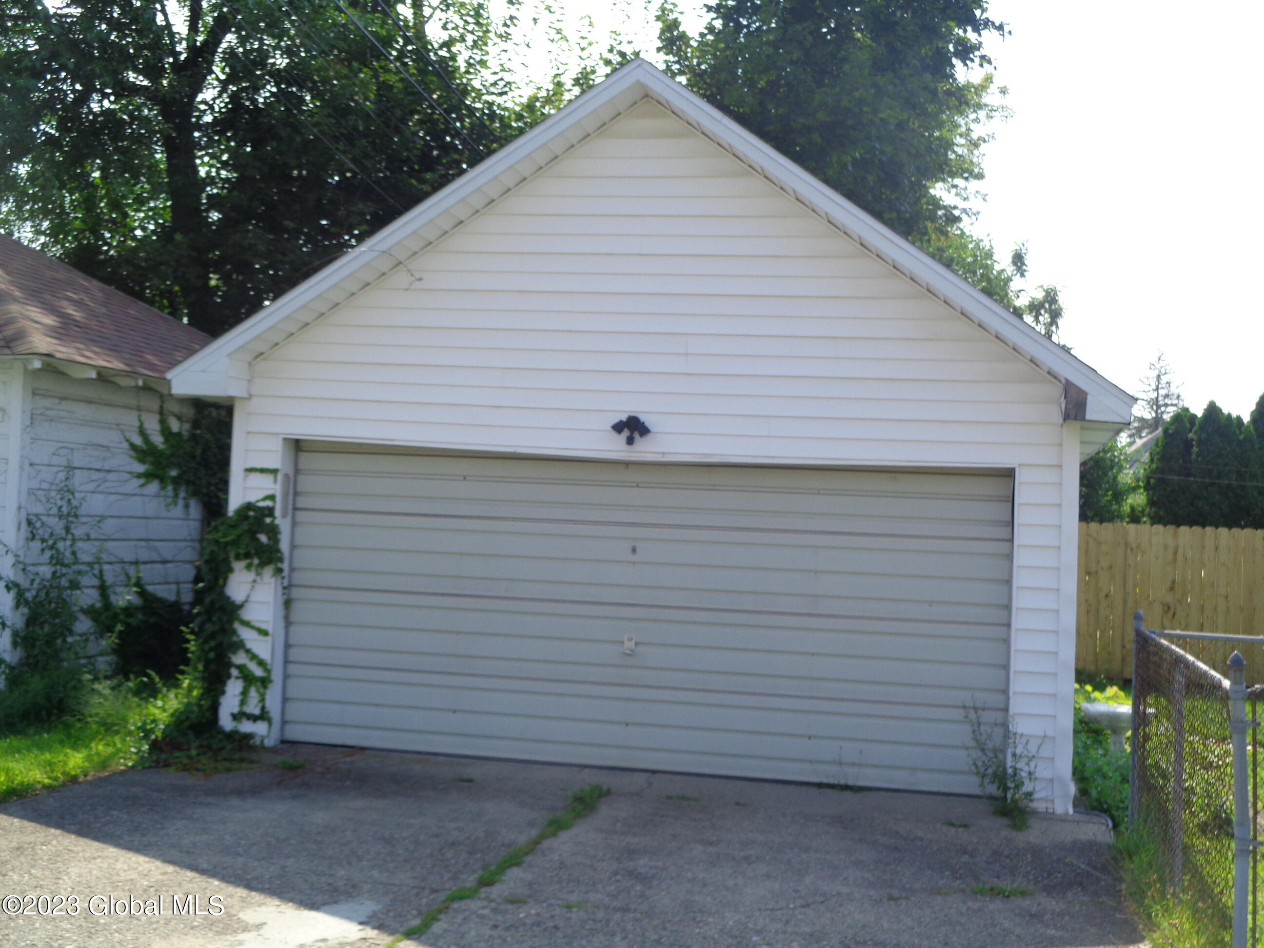 1601 Rutgers Street Schenectady, NY 12303 - Photo 3 of 11 DSC02224