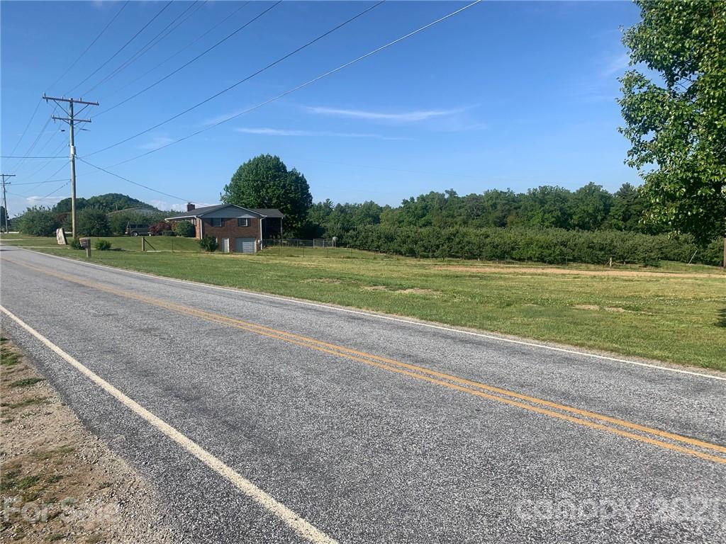 999999 Pilot Mountain Road Hendersonville, NC 28792 - Photo 2 of 14 Gallery Image 2