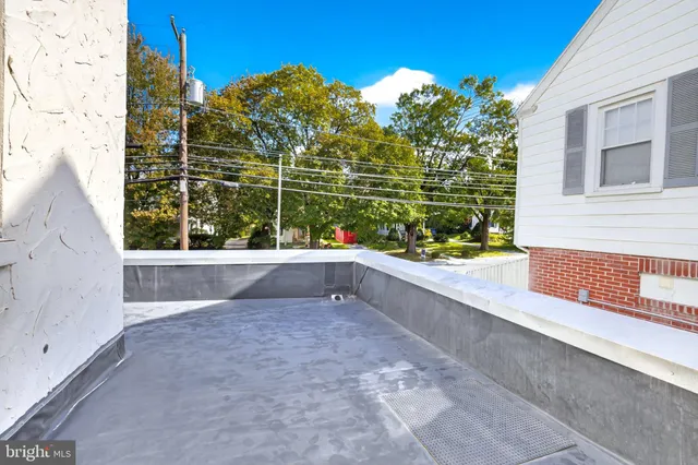 a view of an entryway with a house
