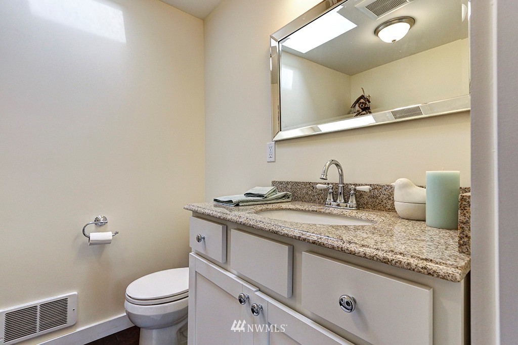 24310 19th Avenue Southeast Bothell, WA 98021 - Photo 8 of 20