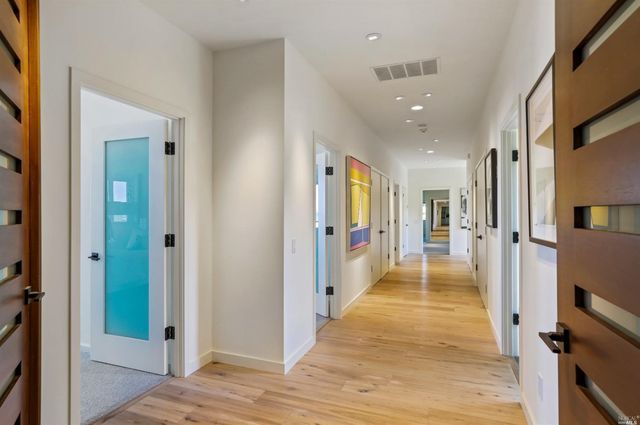 $5,877,000 | 79 St Thomas Way, Tiburon, CA 94920