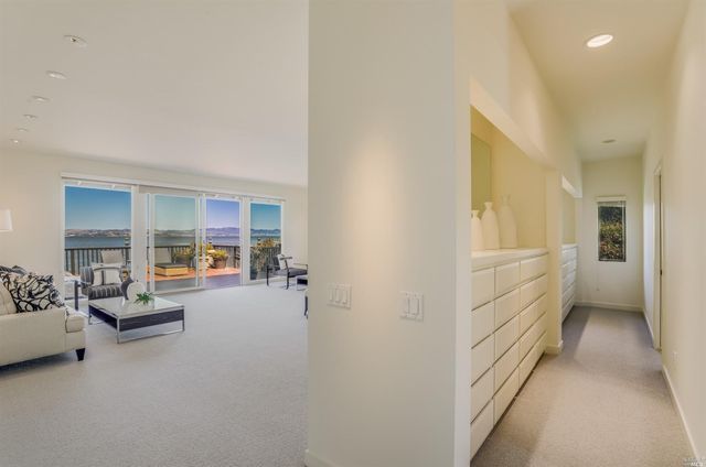 $5,877,000 | 79 St Thomas Way, Tiburon, CA 94920