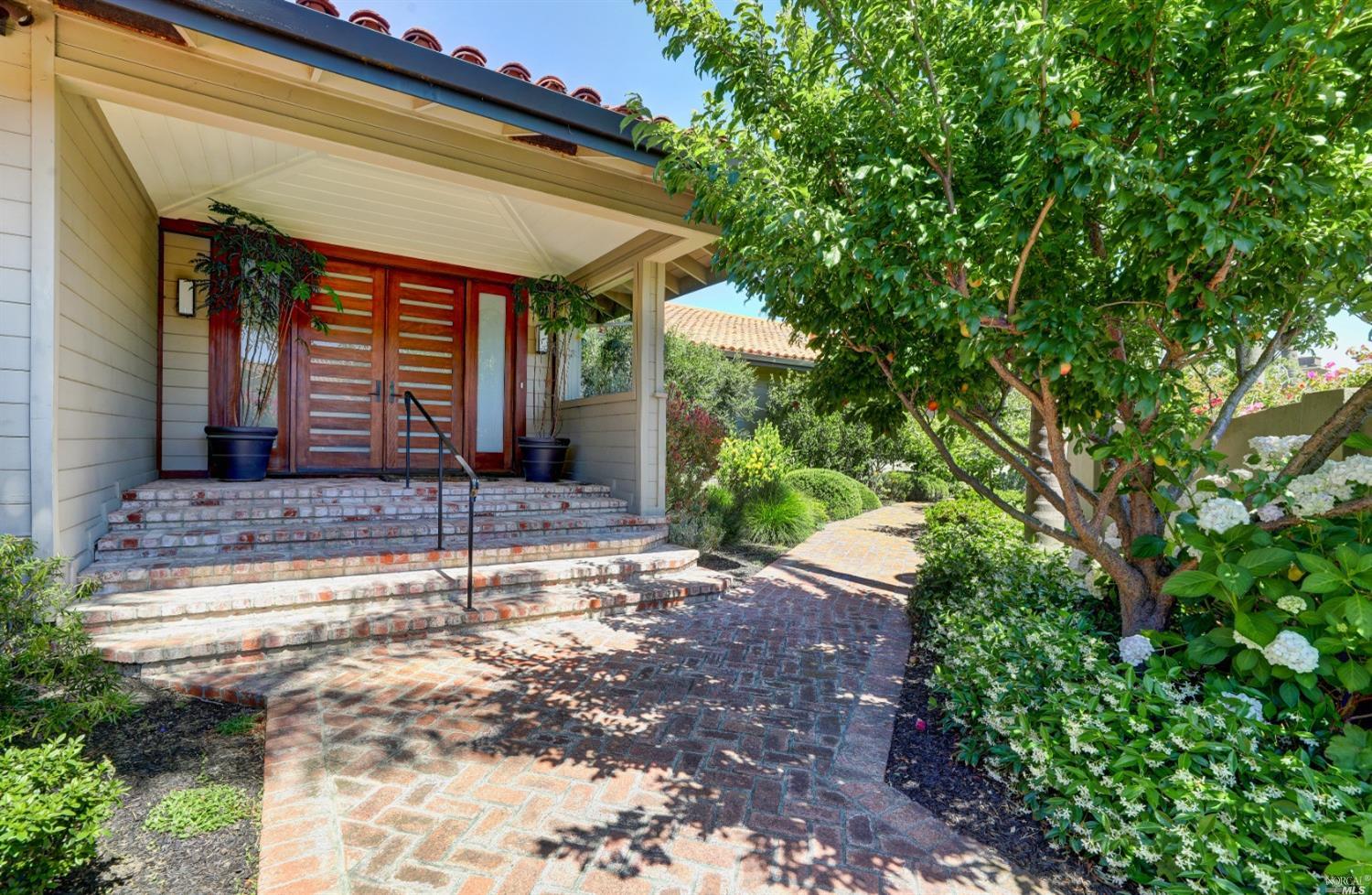 79 St Thomas Way Tiburon, CA 94920 - Photo 4 of 67