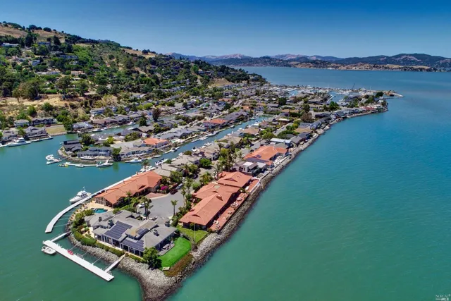 $6,477,000 | 79 St Thomas Way, Tiburon, CA 94920