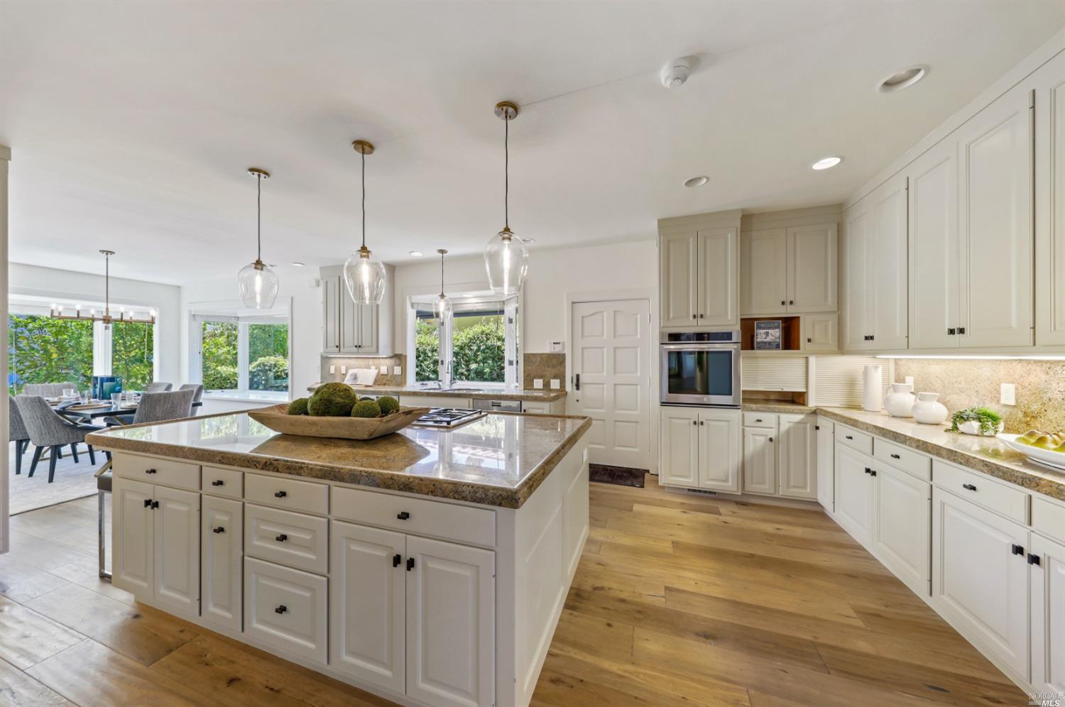 79 St Thomas Way Tiburon, CA 94920 - Photo 9 of 67