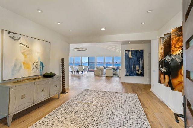 $5,877,000 | 79 St Thomas Way, Tiburon, CA 94920
