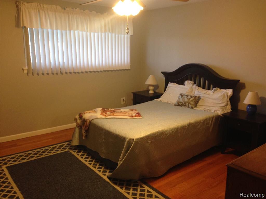 9727 Middlebelt Road Livonia, MI 48150 - Photo 14 of 21