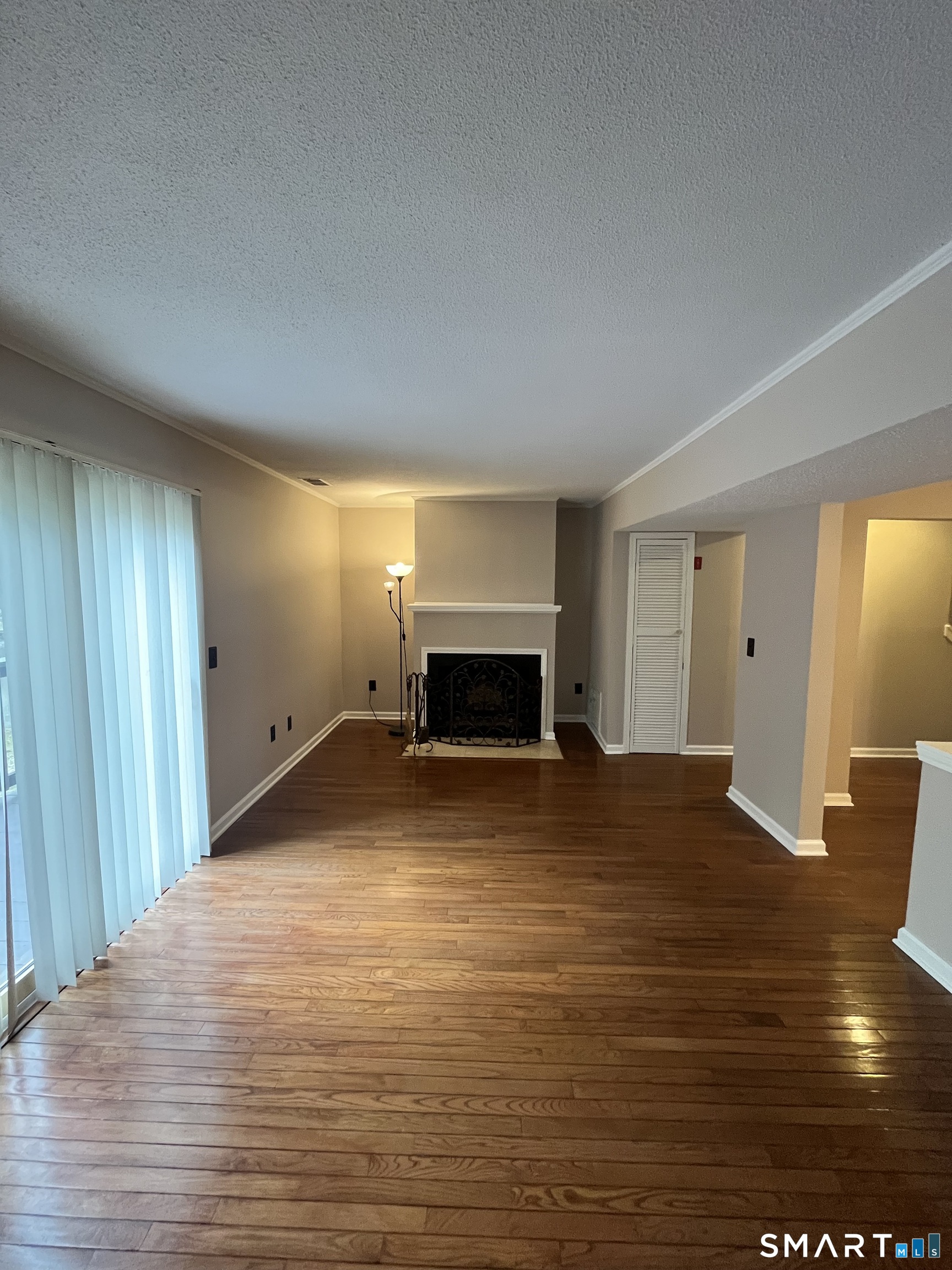 25 Padanaram Road, Unit 14 Danbury, CT 06811 - Photo 3 of 16