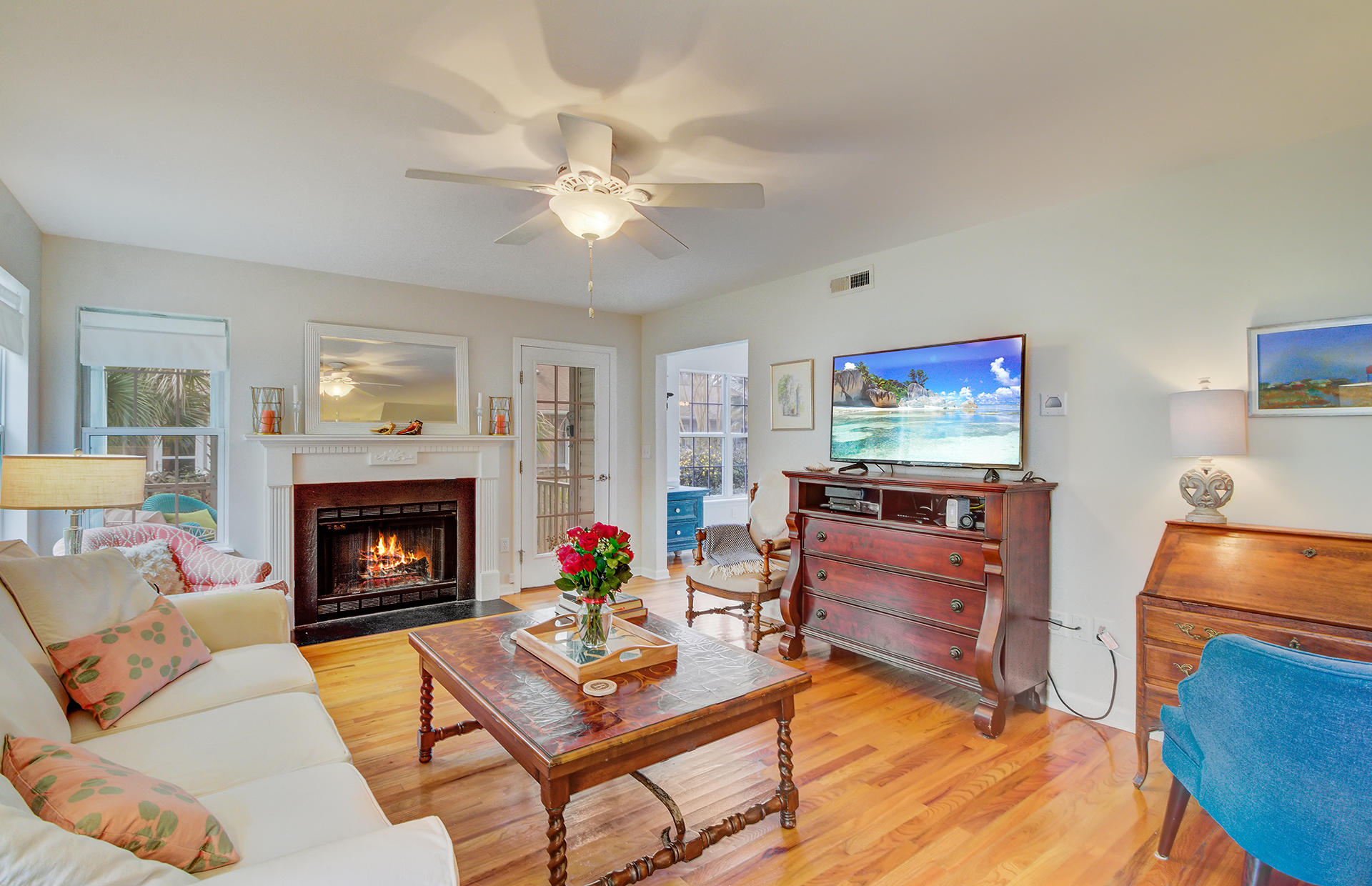 747 Shell Sand Road Charleston, SC 29412 - Photo 5 of 36 Great room with fireplace
