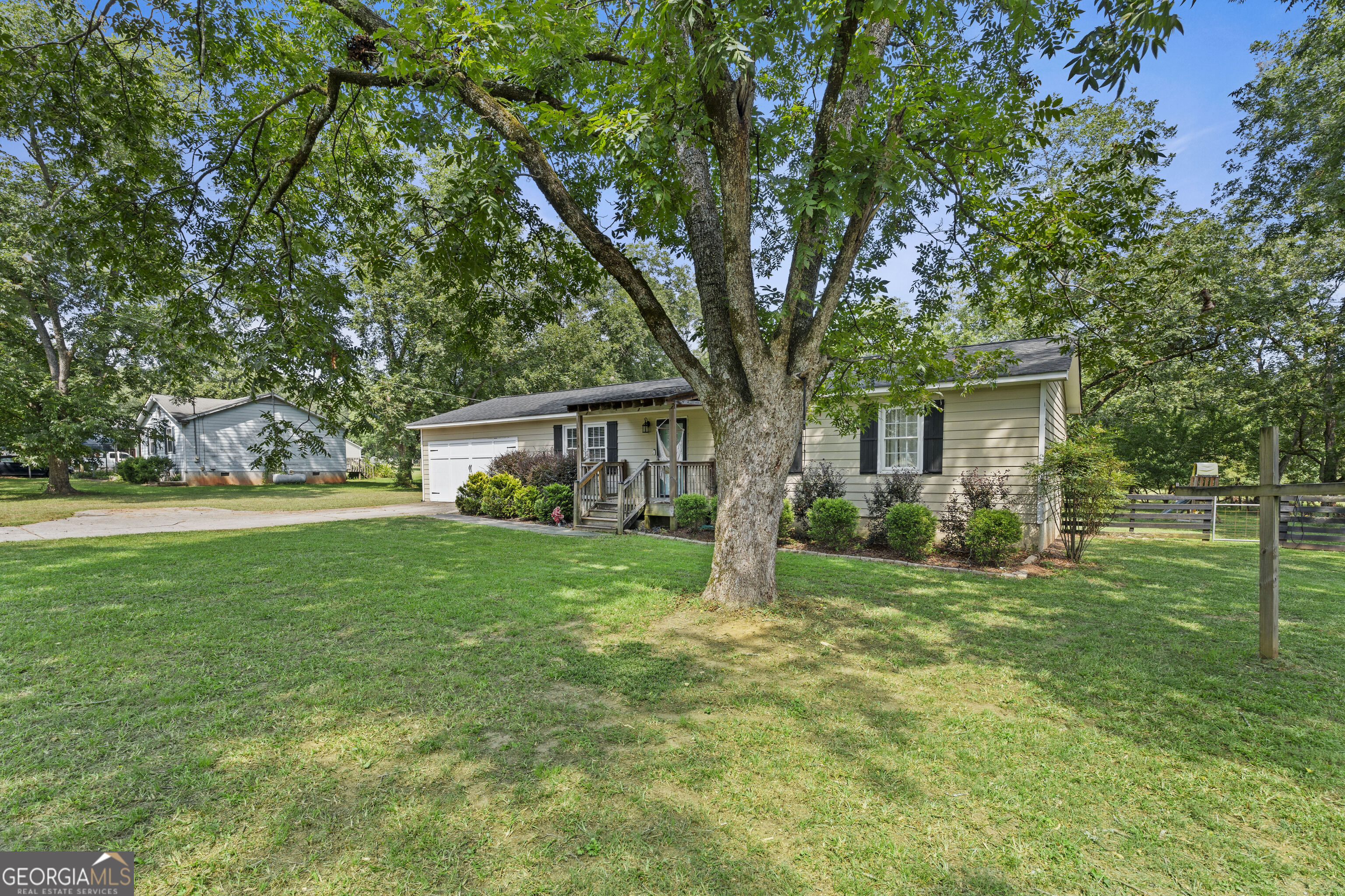 1911 Barnesville Road Griffin, GA 30224 - Photo 32 of 42 Gallery Image 32