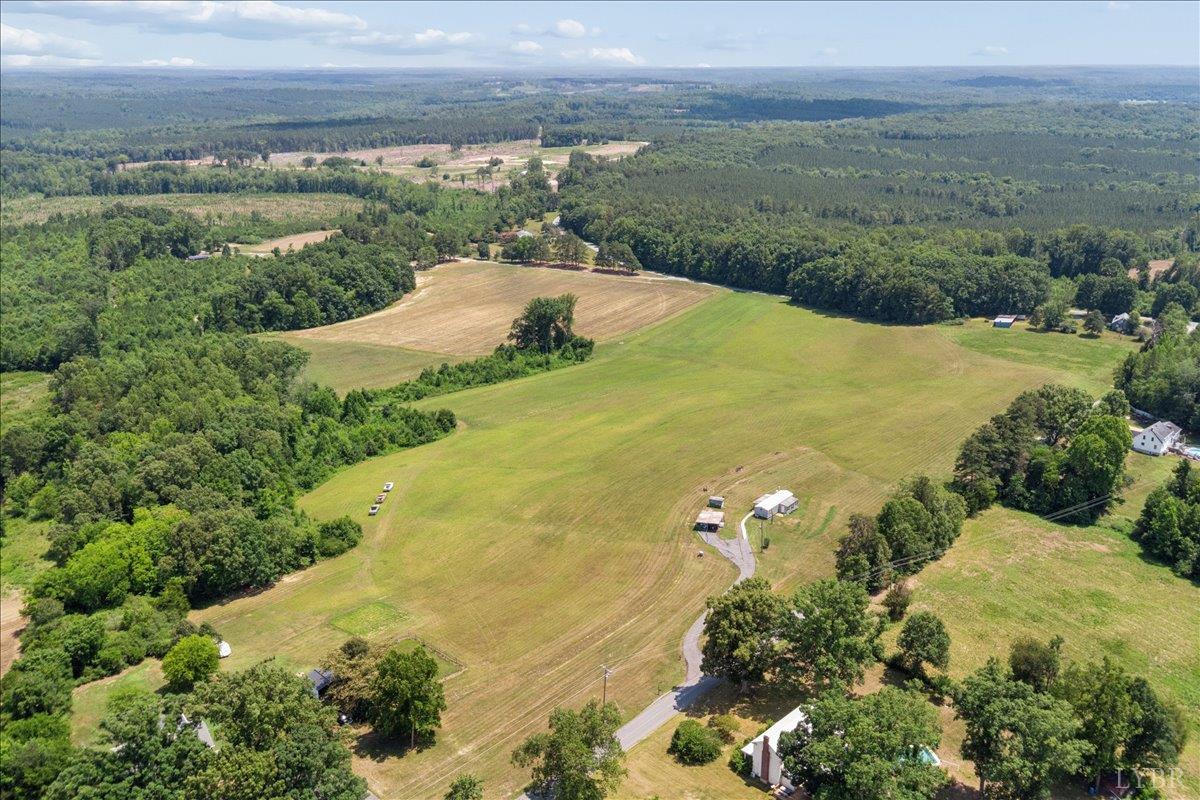 1606 Mt Calvary Road Brookneal, VA 24528 - Photo 28 of 43