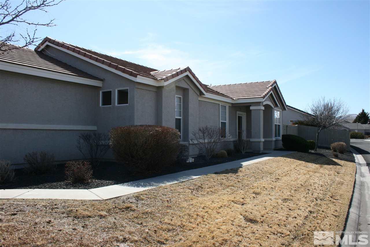 10442 Chadwell Drive Reno, NV 89521 - Photo 3 of 23 Photo 3