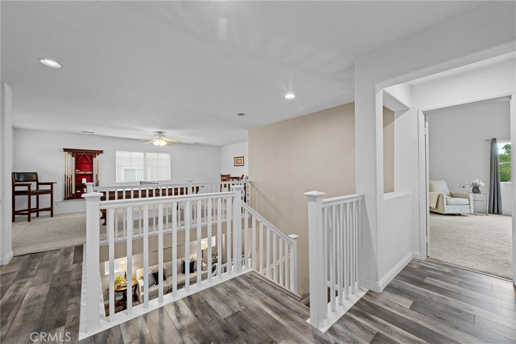 7220 Cumberland Place Rancho Cucamonga, CA 91739 - Photo 24 of 41 Second floor landing.