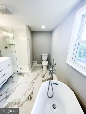 $4,500 | 4105 30th Street, Mount Rainier, MD 20712