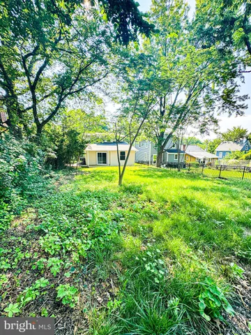 $4,500 | 4105 30th Street, Mount Rainier, MD 20712