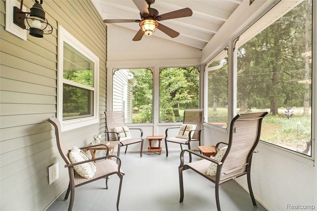 13450 Lenmoore Road Belleville, MI 48111 - Photo 4 of 38 Screened in Front Porch