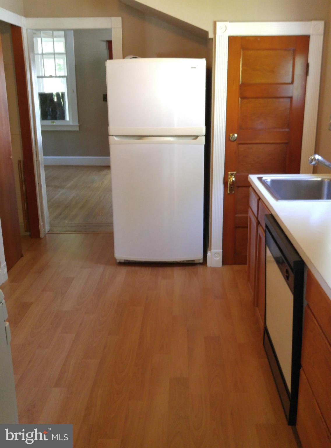 5310 Wendley Road Baltimore, MD 21229 - Photo 8 of 26 Kitchen