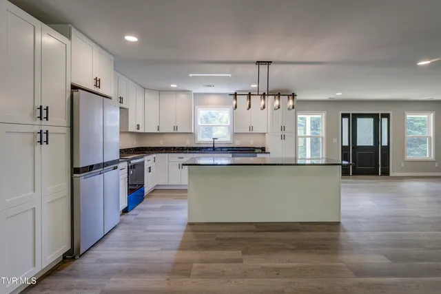 $495,000 | 1105 Laurel Way, Mountain City, TN 37683