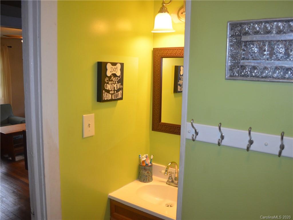 31 Cherokee Road Asheville, NC 28806 - Photo 12 of 18 Gallery Image 12