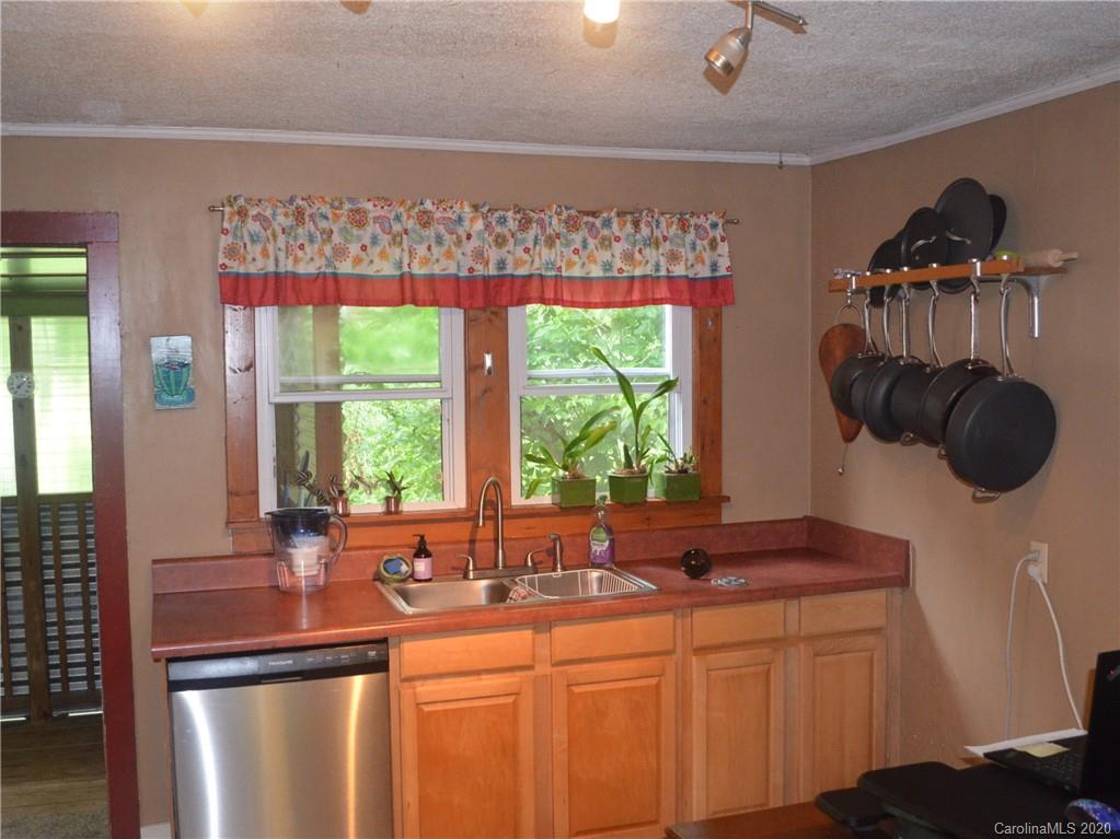 31 Cherokee Road Asheville, NC 28806 - Photo 8 of 18 Gallery Image 8