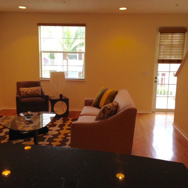 4336 Main Street Jupiter, FL 33458 - Photo 3 of 24 Living Room