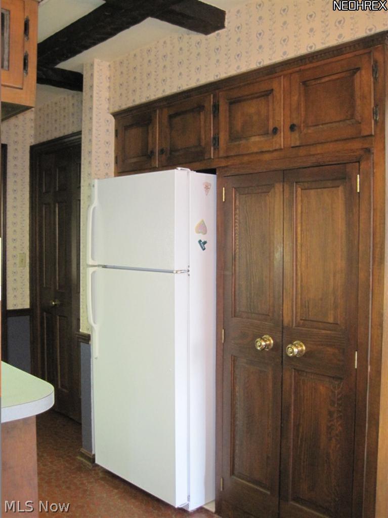 625 Crystal Lake Road Akron, OH 44333 - Photo 9 of 25