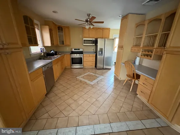 $2,599 | 394 Croshaw Road, Unit A, Wrightstown, NJ 08562