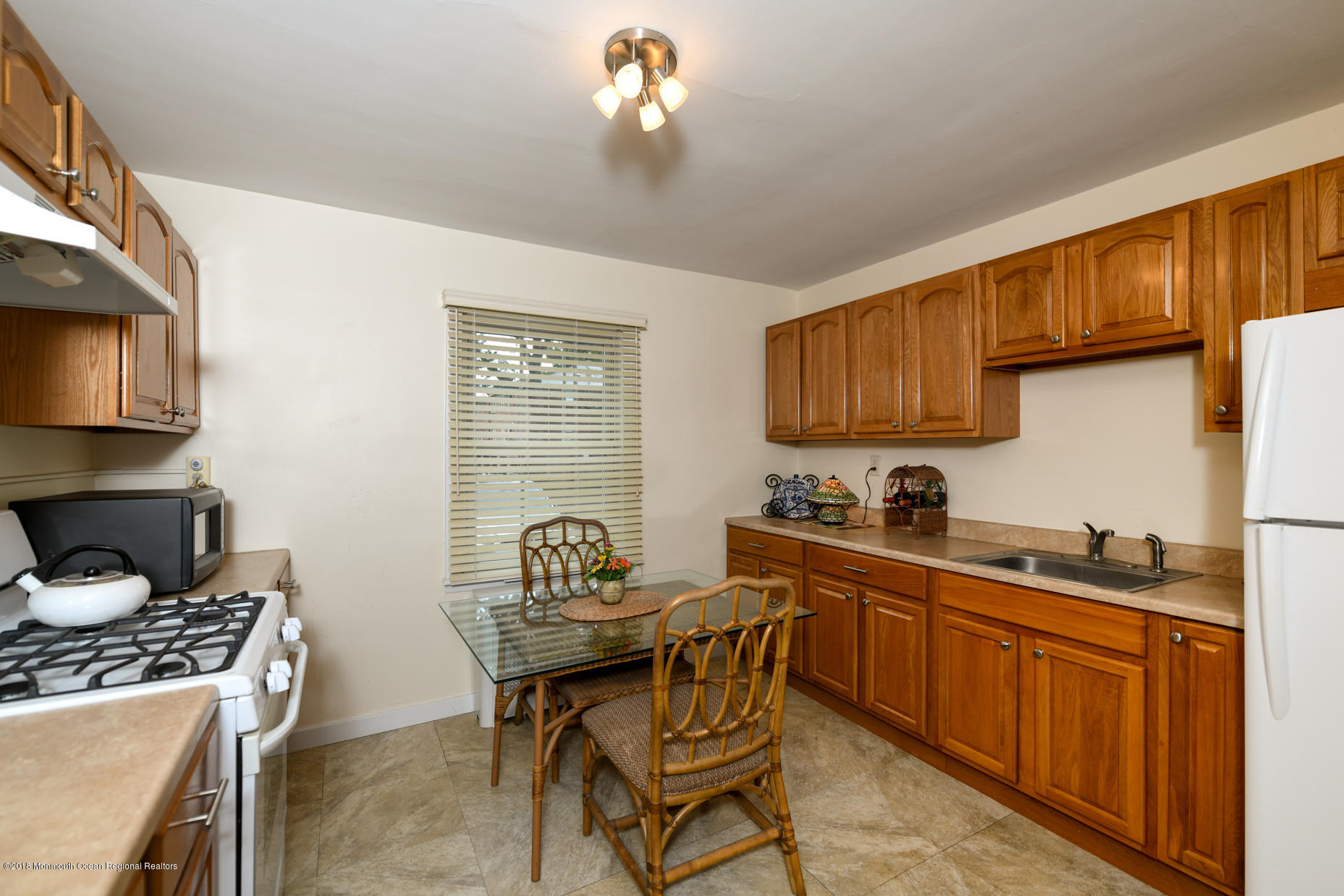 36 Pinckney Road, Unit A Red Bank, NJ 07701 - Photo 5 of 6 KITCHEN