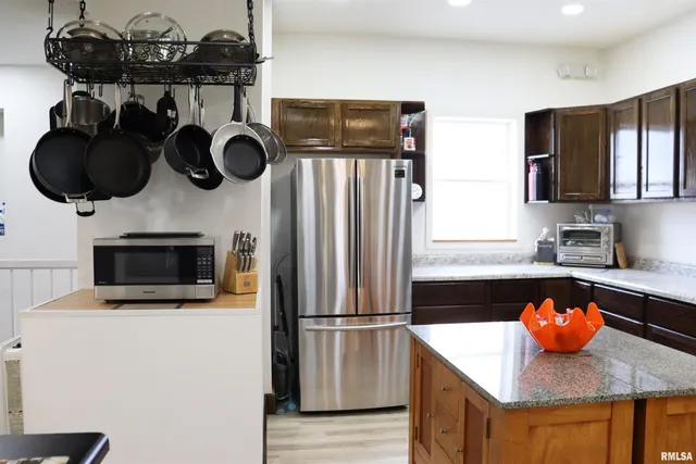 $393,000 | 10788 North 1000 E Road, Chenoa, IL 61726