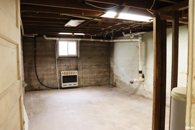 $393,000 | 10788 North 1000 E Road, Chenoa, IL 61726