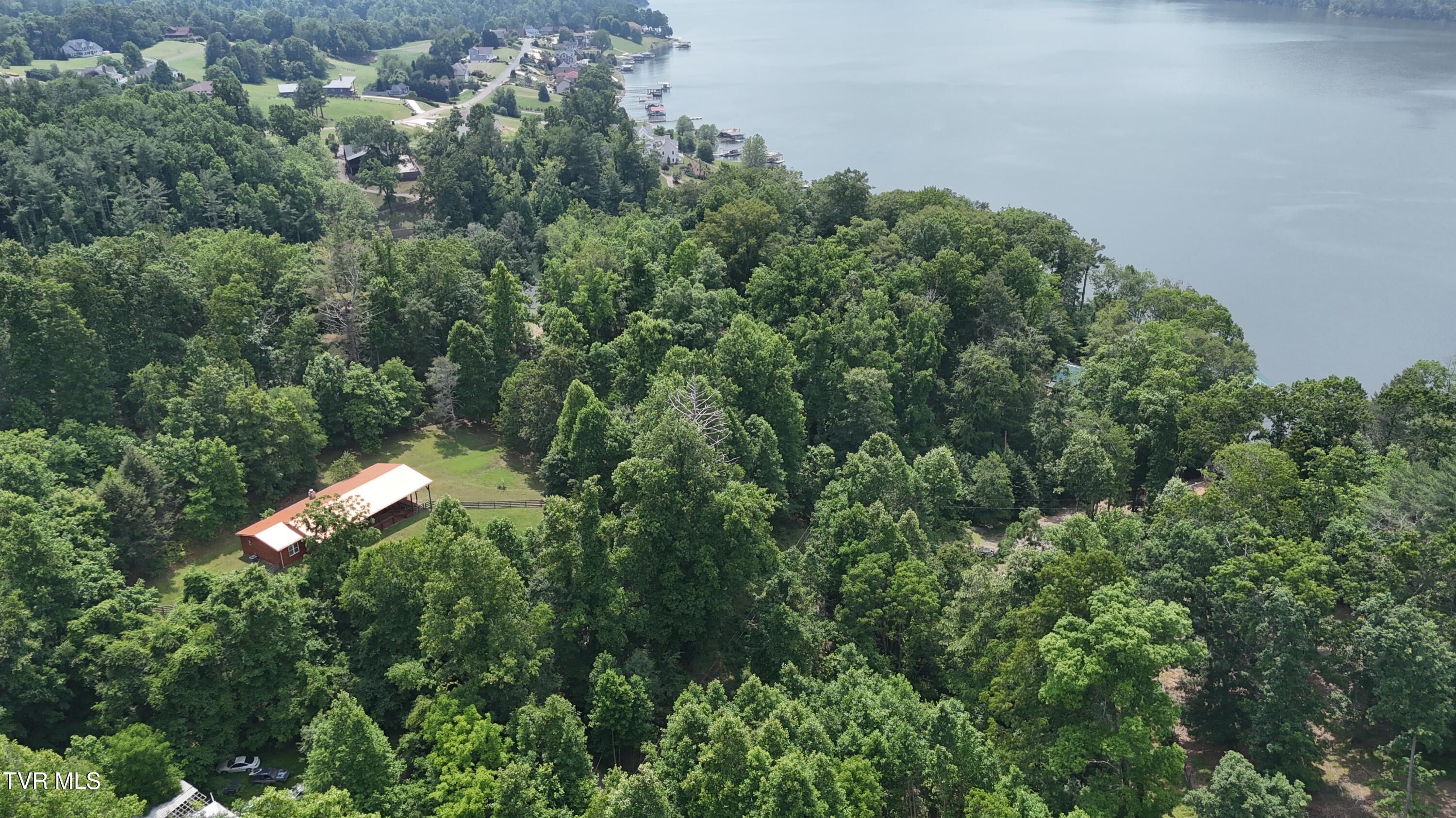 1 Atwood Point Butler, TN 37640 - Photo 15 of 43 dji_fly_20250604_145836_0113_17490637434