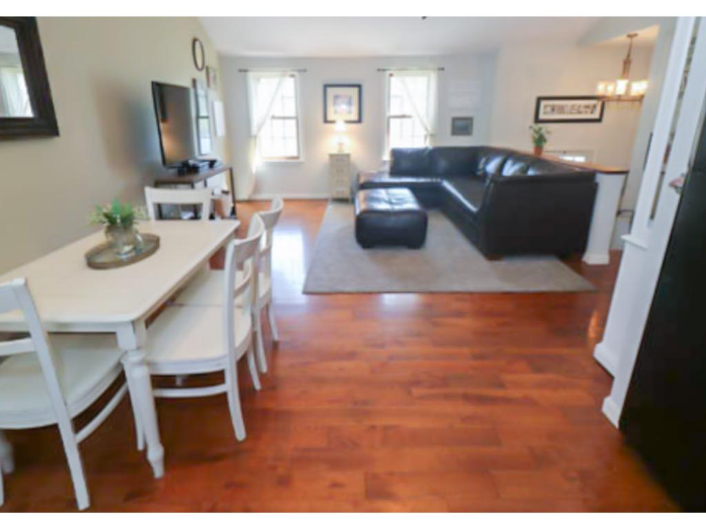 41 High Street Stratham, NH 03885 - Photo 3 of 18 Gallery Image 3