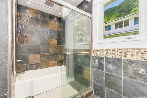 $2,200,000 | 3244 Keahi Street, Honolulu, HI 96822
