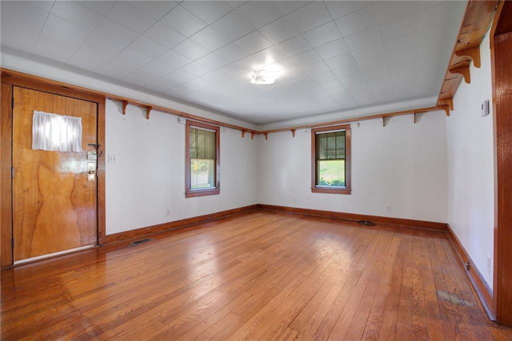 8188 Mentor Road Elizabeth, PA 15037 - Photo 18 of 35 Gallery Image 18