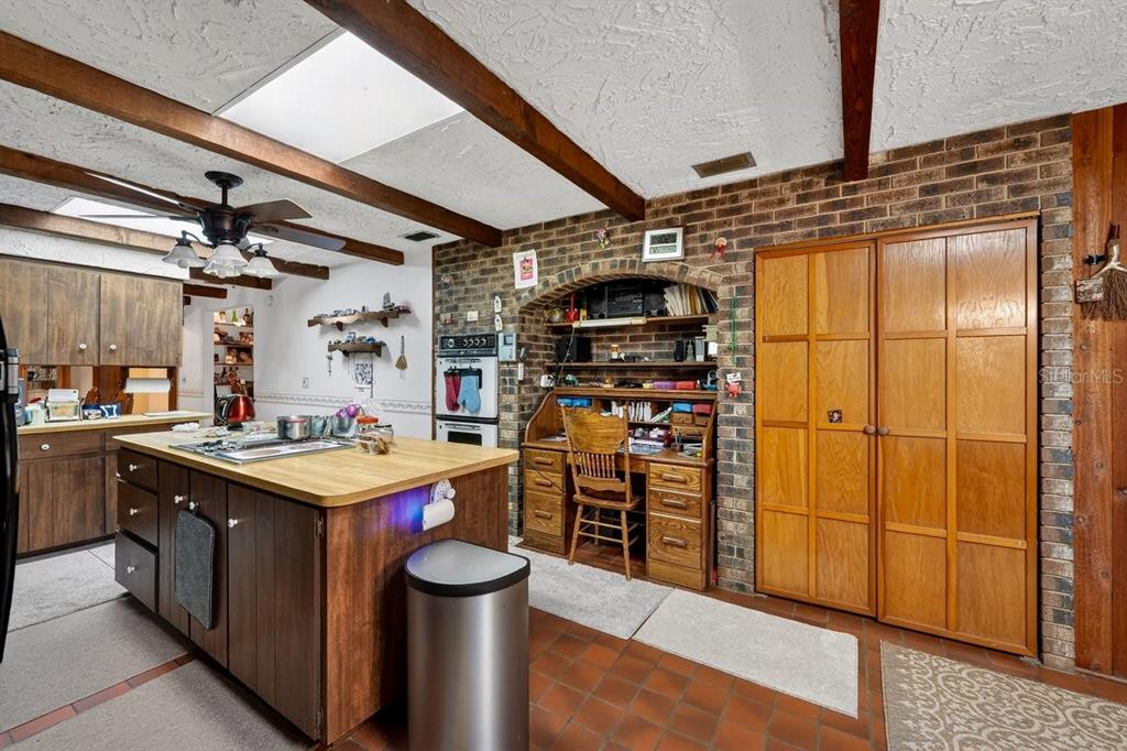 279 Riverbend Road Ormond Beach, FL 32174 - Photo 8 of 44