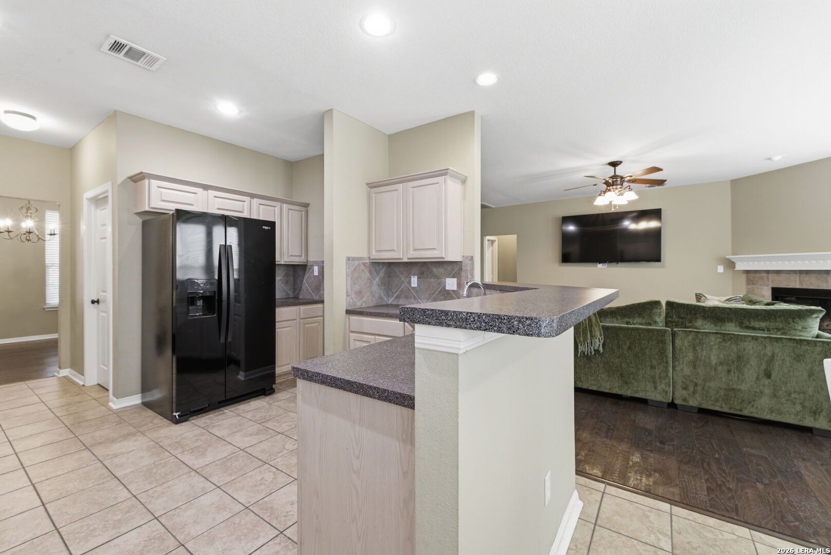 209 Summit View Cibolo, TX 78108 - Photo 11 of 45