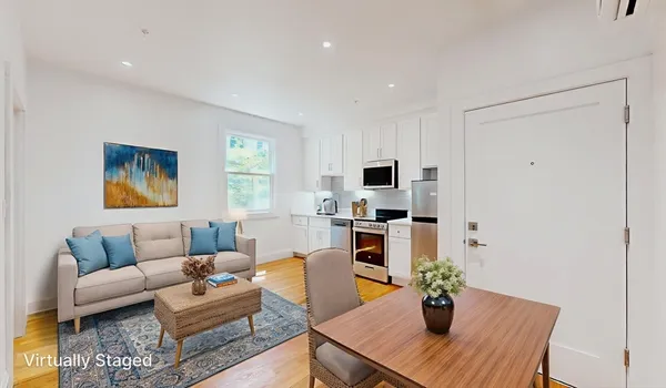 $4,000 | 21 Regent Circle, Unit 3, Brookline, MA 02445
