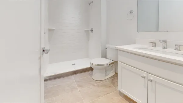$4,000 | 21 Regent Circle, Unit 3, Brookline, MA 02445
