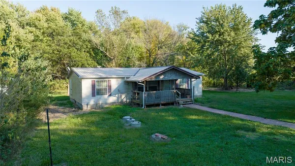 $60,000 | 10970 Cordum Avenue, Gillespie, IL 62033